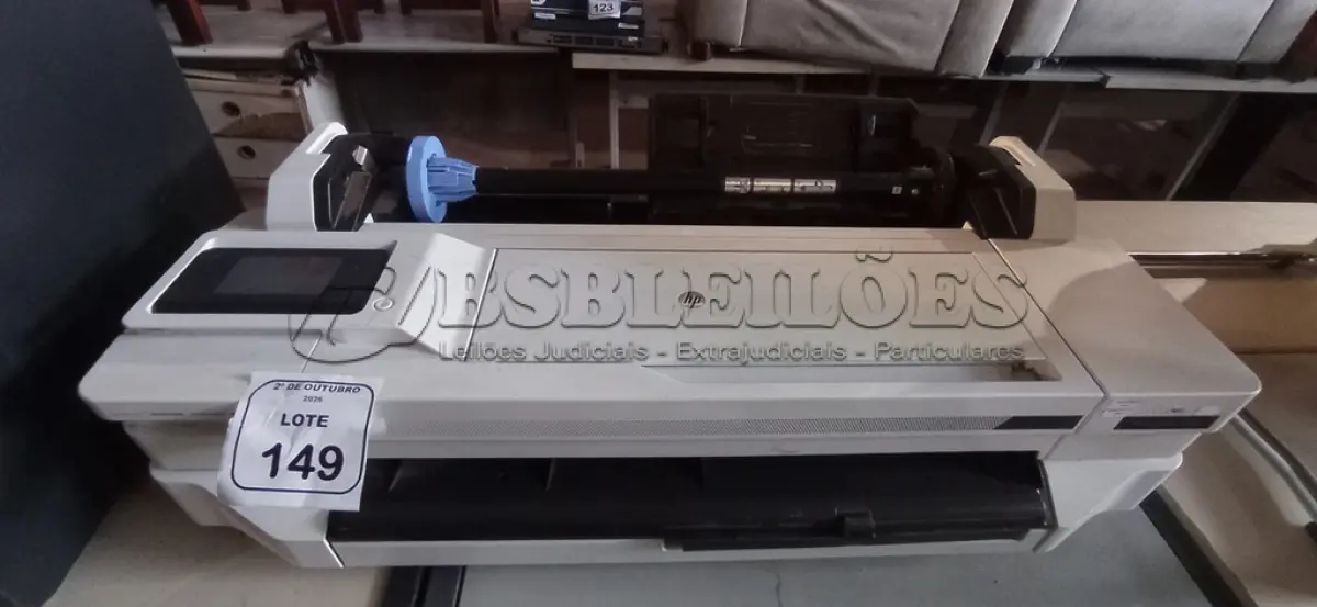 LOTE 149 - 01 IMPRESSORA PLOTTER MODELO DESIGNJET T530 MARCA HP. (NO ESTADO) ATENÇÃO! FAZER A VISITAÇÃO ANTES DE ARREMATAR, NÃO SABEMOS SE FUNCIONA, LEILÃO NÃO TEM GARANTIA E NEM DEVOLUÇÃO, SUJEITO A POSSÍVEIS AVARIAS VISÍVEIS/OCULTAS E/OU AUSÊNCIA DE COMPONENTES.