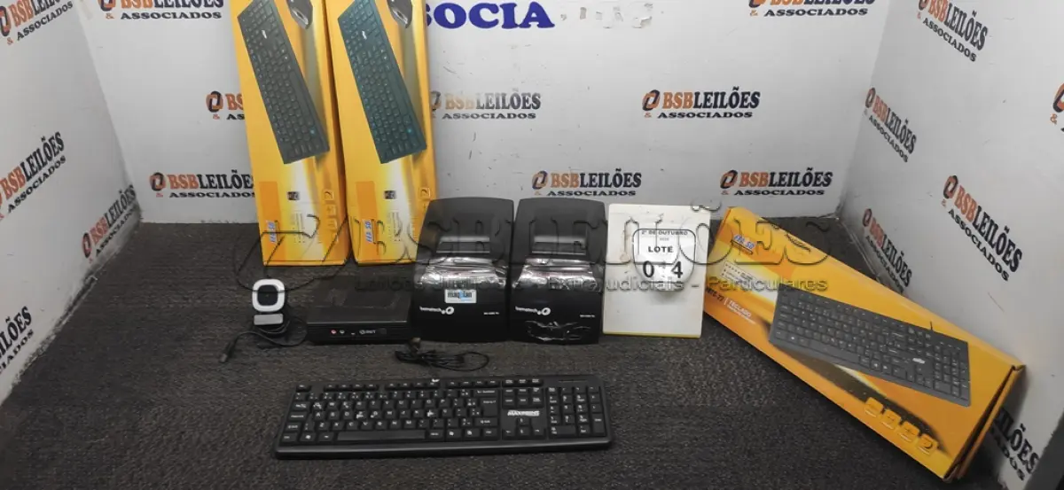 LOTE 014 - 03 TECLADOS COM MOUSE, 02 IMPRESSORAS TÉRMICAS MARCA BEMATECH, 01 WEBCAM E 01 MINI TERMINAL MARCA INIT. (NO ESTADO) ATENÇÃO! FAZER A VISITAÇÃO ANTES DE ARREMATAR, NÃO SABEMOS SE FUNCIONA, LEILÃO NÃO TEM GARANTIA E NEM DEVOLUÇÃO, SUJEITO A POSSÍVEIS AVARIAS VISÍVEIS/OCULTAS E/OU AUSÊNCIA DE COMPONENTES.