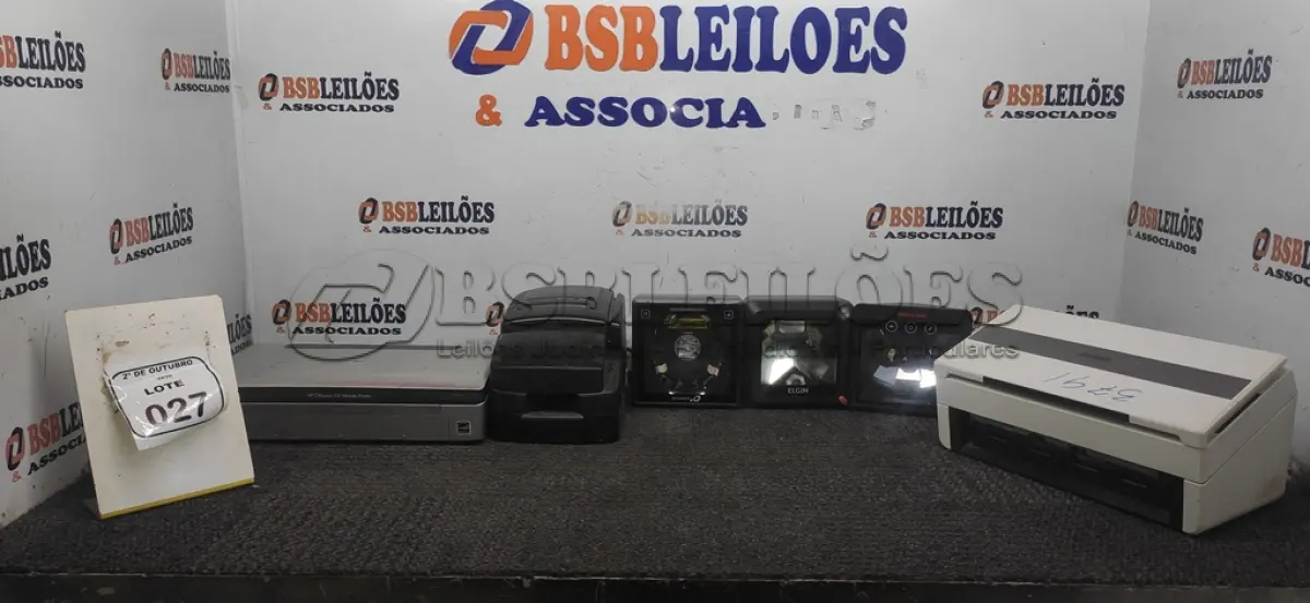 LOTE 027 - 01 IMPRESSORA TÉRMICA, 02 SCANNERS E 03 LEITORES DE CÓDIGO DE BARRAS. (NO ESTADO) ATENÇÃO! FAZER A VISITAÇÃO ANTES DE ARREMATAR, NÃO SABEMOS SE FUNCIONA, LEILÃO NÃO TEM GARANTIA E NEM DEVOLUÇÃO, SUJEITO A POSSÍVEIS AVARIAS VISÍVEIS/OCULTAS E/OU AUSÊNCIA DE COMPONENTES.