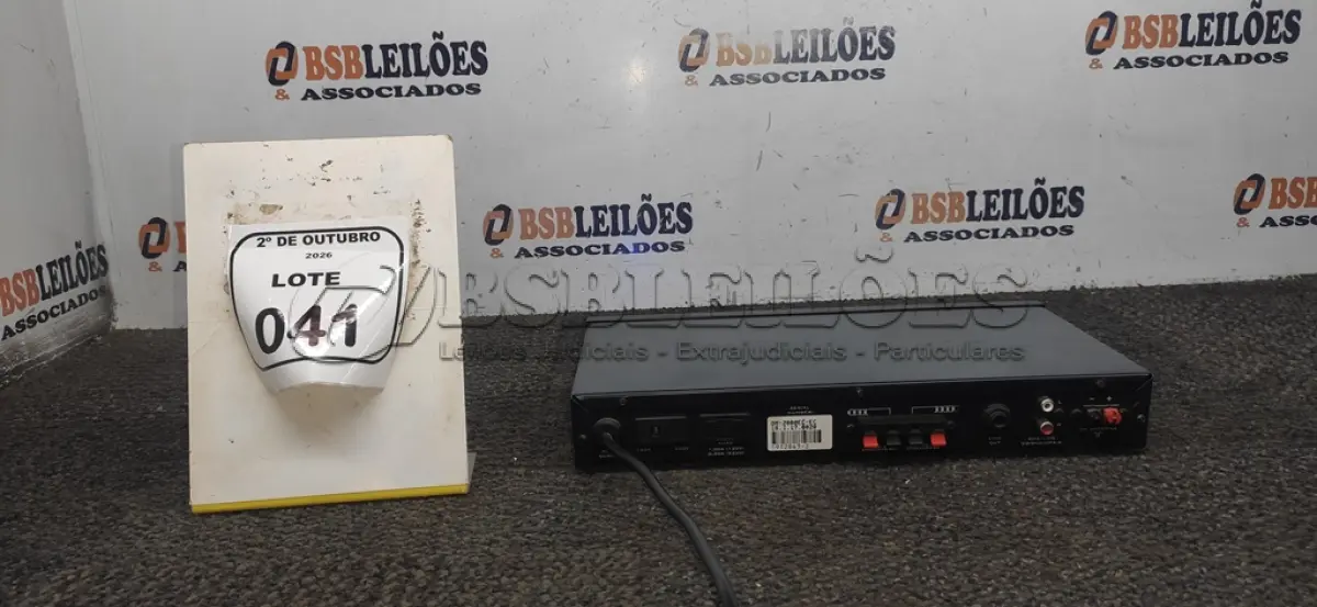 LOTE 041 - 01 AMPLIFICADOR DE SOM AMBIENTE MODELO OM 2000EC MARCA ONEAL. (NO ESTADO) ATENÇÃO! FAZER A VISITAÇÃO ANTES DE ARREMATAR, NÃO SABEMOS SE FUNCIONA, LEILÃO NÃO TEM GARANTIA E NEM DEVOLUÇÃO, SUJEITO A POSSÍVEIS AVARIAS VISÍVEIS/OCULTAS E/OU AUSÊNCIA DE COMPONENTES.