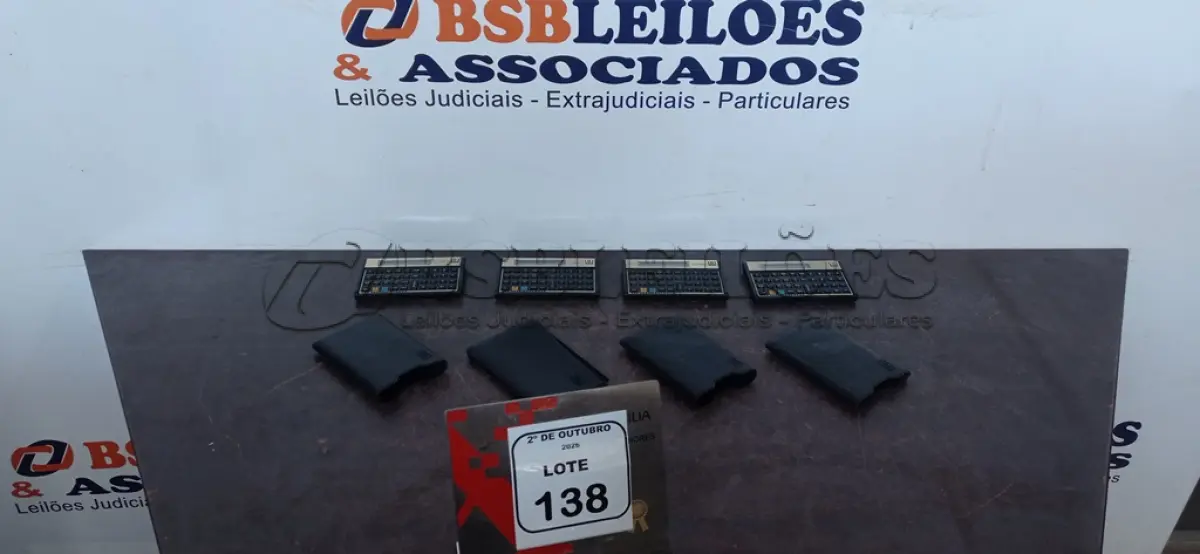 LOTE 138 - 04 CALCULADORAS FINANCEIRAS MODELO 12C GOLD MARCA HP. (NO ESTADO) ATENÇÃO! FAZER A VISITAÇÃO ANTES DE ARREMATAR, NÃO SABEMOS SE FUNCIONA, LEILÃO NÃO TEM GARANTIA E NEM DEVOLUÇÃO, SUJEITO A POSSÍVEIS AVARIAS VISÍVEIS/OCULTAS E/OU AUSÊNCIA DE COMPONENTES.