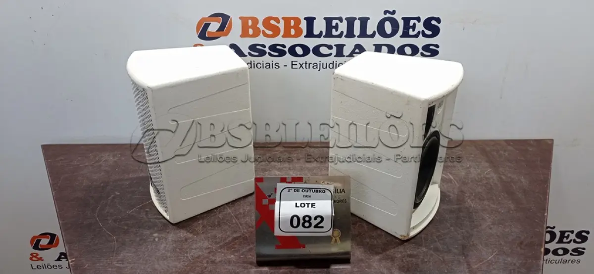 LOTE 082 - 02 CAIXAS DE SOM AMBIENTE PASSIVA MODELO OS 300 MARCA FRAHM. (NO ESTADO) ATENÇÃO! FAZER A VISITAÇÃO ANTES DE ARREMATAR, NÃO SABEMOS SE FUNCIONA, LEILÃO NÃO TEM GARANTIA E NEM DEVOLUÇÃO, SUJEITO A POSSÍVEIS AVARIAS VISÍVEIS/OCULTAS E/OU AUSÊNCIA DE COMPONENTES.