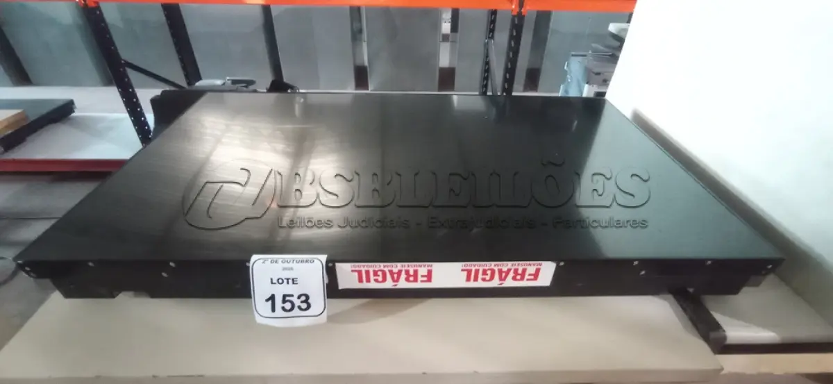 LOTE 153 - 01 MONITOR PROFISSIONAL PARA VÍDEO WALL MODELO 47WV30BS-B MARCA LG. (NO ESTADO) ATENÇÃO! FAZER A VISITAÇÃO ANTES DE ARREMATAR, NÃO SABEMOS SE FUNCIONA, LEILÃO NÃO TEM GARANTIA E NEM DEVOLUÇÃO, SUJEITO A POSSÍVEIS AVARIAS VISÍVEIS/OCULTAS E/OU AUSÊNCIA DE COMPONENTES.