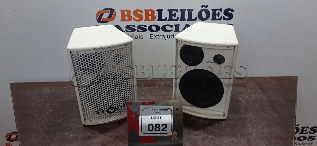 LOTE 082 - 02 CAIXAS DE SOM AMBIENTE PASSIVA MODELO OS 300 MARCA FRAHM. (NO ESTADO) ATENÇÃO! FAZER A VISITAÇÃO ANTES DE ARREMATAR, NÃO SABEMOS SE FUNCIONA, LEILÃO NÃO TEM GARANTIA E NEM DEVOLUÇÃO, SUJEITO A POSSÍVEIS AVARIAS VISÍVEIS/OCULTAS E/OU AUSÊNCIA DE COMPONENTES.