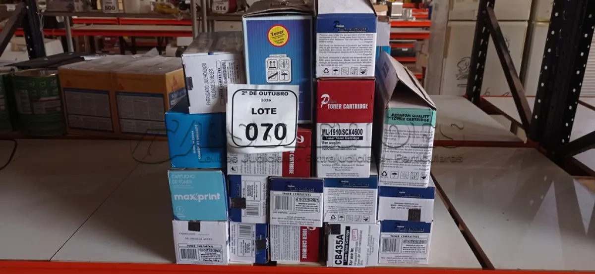 LOTE 070 - 01 LOTE COM VÁRIOS TONNERS DE IMPRESSORAS DE MARCASSE MODELOS DIVERSOS. (NO ESTADO) ATENÇÃO! FAZER A VISITAÇÃO ANTES DE ARREMATAR, NÃO SABEMOS SE FUNCIONA, LEILÃO NÃO TEM GARANTIA E NEM DEVOLUÇÃO, SUJEITO A POSSÍVEIS AVARIAS VISÍVEIS/OCULTAS E/OU AUSÊNCIA DE COMPONENTES.