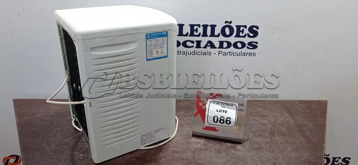 LOTE 086 - 01 PURIFICADOR DE ÁGUA MARCA IBBL. (NO ESTADO) ATENÇÃO! FAZER A VISITAÇÃO ANTES DE ARREMATAR, NÃO SABEMOS SE FUNCIONA, LEILÃO NÃO TEM GARANTIA E NEM DEVOLUÇÃO, SUJEITO A POSSÍVEIS AVARIAS VISÍVEIS/OCULTAS E/OU AUSÊNCIA DE COMPONENTES.