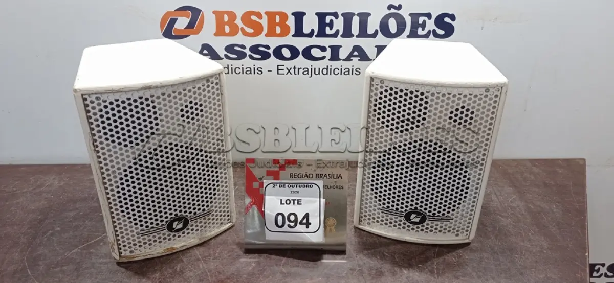 LOTE 094 - 02 CAIXAS DE SOM AMBIENTE PASSIVA MODELO OS 300 MARCA FRAHM. (NO ESTADO) ATENÇÃO! FAZER A VISITAÇÃO ANTES DE ARREMATAR, NÃO SABEMOS SE FUNCIONA, LEILÃO NÃO TEM GARANTIA E NEM DEVOLUÇÃO, SUJEITO A POSSÍVEIS AVARIAS VISÍVEIS/OCULTAS E/OU AUSÊNCIA DE COMPONENTES.
