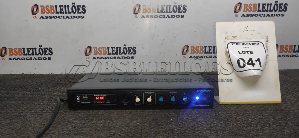 LOTE 041 - 01 AMPLIFICADOR DE SOM AMBIENTE MODELO OM 2000EC MARCA ONEAL. (NO ESTADO) ATENÇÃO! FAZER A VISITAÇÃO ANTES DE ARREMATAR, NÃO SABEMOS SE FUNCIONA, LEILÃO NÃO TEM GARANTIA E NEM DEVOLUÇÃO, SUJEITO A POSSÍVEIS AVARIAS VISÍVEIS/OCULTAS E/OU AUSÊNCIA DE COMPONENTES.