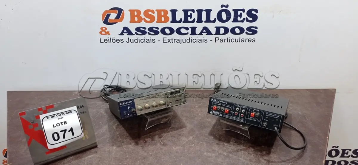 LOTE 071 - 02 AMPLIFICADORES DE ÁUDIO MODELO LT 1000 USB MARCA UNIC. (NO ESTADO) ATENÇÃO! FAZER A VISITAÇÃO ANTES DE ARREMATAR, NÃO SABEMOS SE FUNCIONA, LEILÃO NÃO TEM GARANTIA E NEM DEVOLUÇÃO, SUJEITO A POSSÍVEIS AVARIAS VISÍVEIS/OCULTAS E/OU AUSÊNCIA DE COMPONENTES.