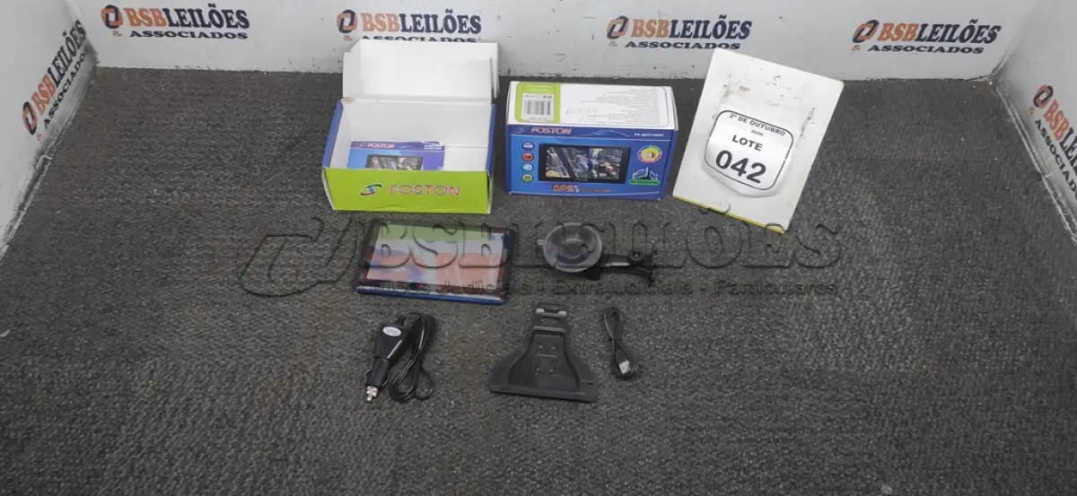 LOTE 042 - 02 GPS MARCA FOSTON. (NO ESTADO) ATENÇÃO! FAZER A VISITAÇÃO ANTES DE ARREMATAR, NÃO SABEMOS SE FUNCIONA, LEILÃO NÃO TEM GARANTIA E NEM DEVOLUÇÃO, SUJEITO A POSSÍVEIS AVARIAS VISÍVEIS/OCULTAS E/OU AUSÊNCIA DE COMPONENTES.