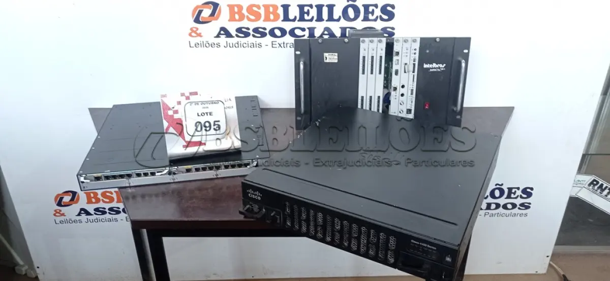 LOTE 095 - 01 CENTRAL TELEFÔNICA MODELO IMPACTA 140R MARCA INTELBRAS, 01 ROTEADOR MODELO 4400 SERIES MARCA CISCO E 01 SWITCH. (NO ESTADO) ATENÇÃO! FAZER A VISITAÇÃO ANTES DE ARREMATAR, NÃO SABEMOS SE FUNCIONA, LEILÃO NÃO TEM GARANTIA E NEM DEVOLUÇÃO, SUJEITO A POSSÍVEIS AVARIAS VISÍVEIS/OCULTAS E/OU AUSÊNCIA DE COMPONENTES.