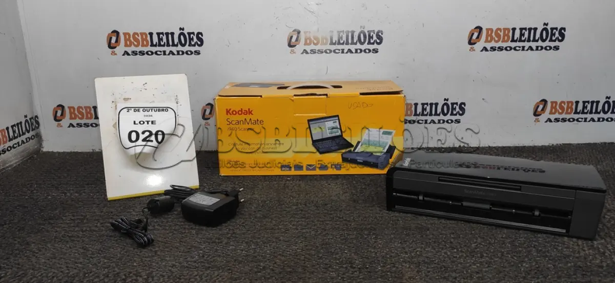 LOTE 020 - 01 SCANNER MODELO I940 MARCA KODAK. (NO ESTADO) ATENÇÃO! FAZER A VISITAÇÃO ANTES DE ARREMATAR, NÃO SABEMOS SE FUNCIONA, LEILÃO NÃO TEM GARANTIA E NEM DEVOLUÇÃO, SUJEITO A POSSÍVEIS AVARIAS VISÍVEIS/OCULTAS E/OU AUSÊNCIA DE COMPONENTES.