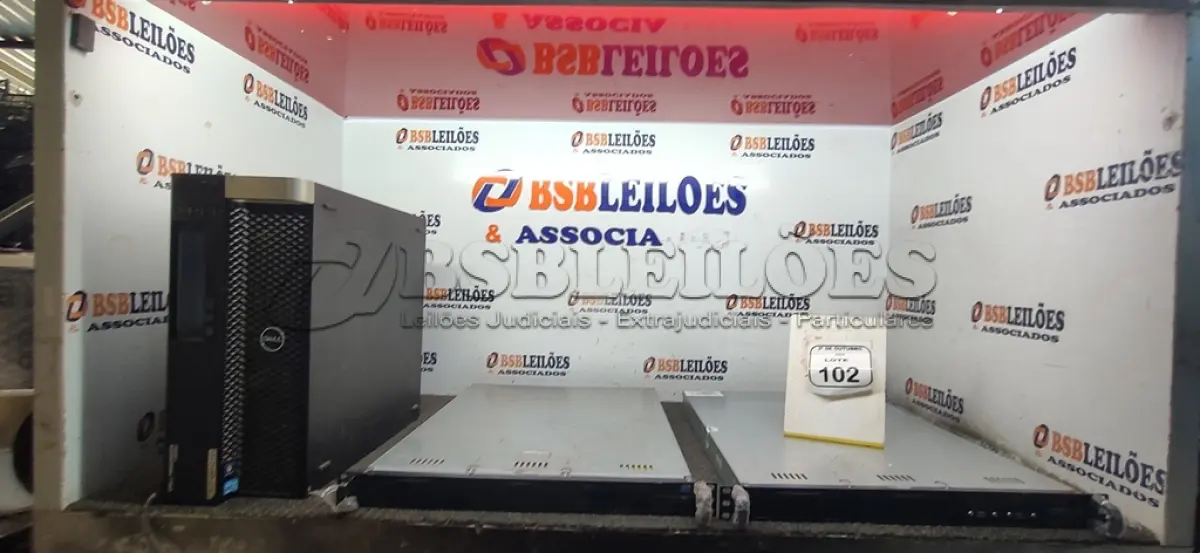 LOTE 102 - 03 SERVIDORES DE MARCAS E MODELOS DIVERSOS. (NO ESTADO) ATENÇÃO! FAZER A VISITAÇÃO ANTES DE ARREMATAR, NÃO SABEMOS SE FUNCIONA, LEILÃO NÃO TEM GARANTIA E NEM DEVOLUÇÃO, SUJEITO A POSSÍVEIS AVARIAS VISÍVEIS/OCULTAS E/OU AUSÊNCIA DE COMPONENTES.