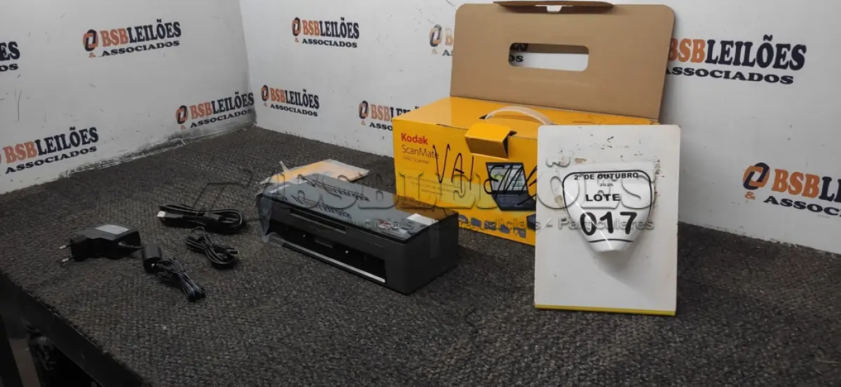 LOTE 017 - 01 SCANNER MODELO I940 MARCA KODAK. (NO ESTADO) ATENÇÃO! FAZER A VISITAÇÃO ANTES DE ARREMATAR, NÃO SABEMOS SE FUNCIONA, LEILÃO NÃO TEM GARANTIA E NEM DEVOLUÇÃO, SUJEITO A POSSÍVEIS AVARIAS VISÍVEIS/OCULTAS E/OU AUSÊNCIA DE COMPONENTES.