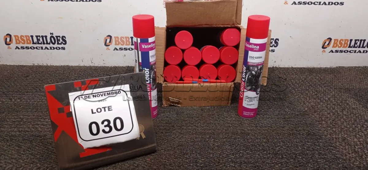 LOTE 030 - 12 UNIDADES DE VASELINA SPRAY USO GERAL DE 200ML CADA MARCA CHEMI COLOR. (NO ESTADO) ATENÇÃO! FAZER A VISITAÇÃO ANTES DE ARREMATAR, NÃO SABEMOS SE FUNCIONA, LEILÃO NÃO TEM GARANTIA E NEM DEVOLUÇÃO, SUJEITO A POSSÍVEIS AVARIAS VISÍVEIS/OCULTAS E/OU AUSÊNCIA DE COMPONENTES.