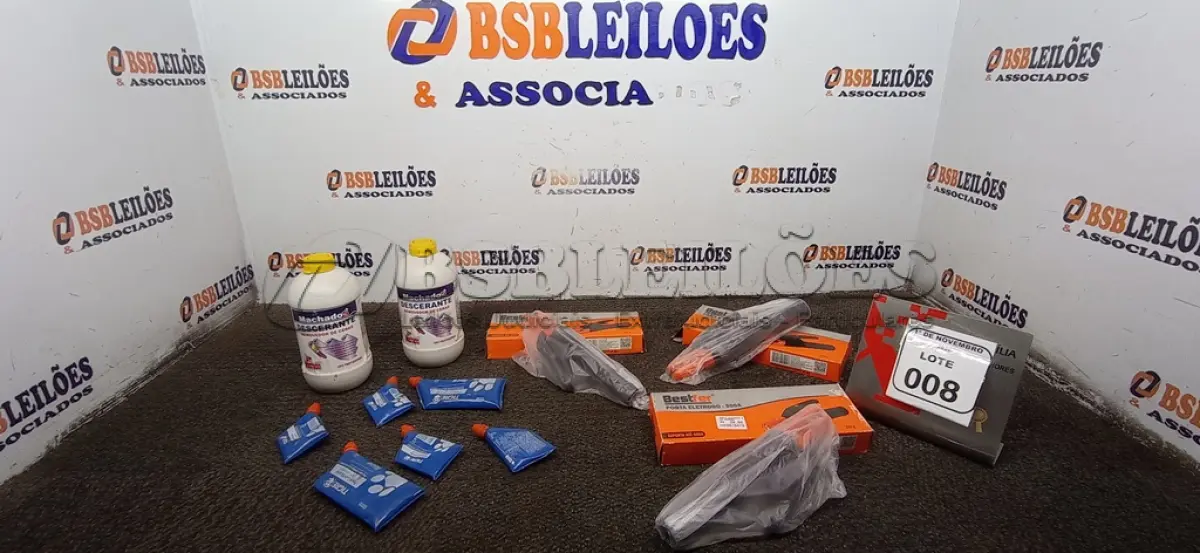 LOTE 008 - 03 PORTAS ELETRODO 500 A MARCA BESTFER, 02 REMOVEDORES DE CERAS DE 900ML MARCA MACHADO E 06 PASTAS LUBRIFICANTE MARCA TIGRE. (NO ESTADO) ATENÇÃO! FAZER A VISITAÇÃO ANTES DE ARREMATAR, NÃO SABEMOS SE FUNCIONA, LEILÃO NÃO TEM GARANTIA E NEM DEVOLUÇÃO, SUJEITO A POSSÍVEIS AVARIAS VISÍVEIS/OCULTAS E/OU AUSÊNCIA DE COMPONENTES.