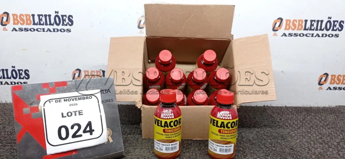 LOTE 024 - 12 FRASCOS DE TINGIDOR PARA COLORAÇÃO DE VERNIZ E SELADORA PARA MADEIRA NA COR MOGNO DE 200ML CADA MARCA MOCOCA. (NO ESTADO) ATENÇÃO! FAZER A VISITAÇÃO ANTES DE ARREMATAR, NÃO SABEMOS SE FUNCIONA, LEILÃO NÃO TEM GARANTIA E NEM DEVOLUÇÃO, SUJEITO A POSSÍVEIS AVARIAS VISÍVEIS/OCULTAS E/OU AUSÊNCIA DE COMPONENTES.