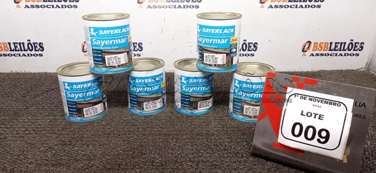 LOTE 009 - 06 LATAS DE VERNIZ MARÍTIMO EXTRA BRILHANTE DE 750ML MARCA SAYERLACK. (NO ESTADO) ATENÇÃO! FAZER A VISITAÇÃO ANTES DE ARREMATAR, NÃO SABEMOS SE FUNCIONA, LEILÃO NÃO TEM GARANTIA E NEM DEVOLUÇÃO, SUJEITO A POSSÍVEIS AVARIAS VISÍVEIS/OCULTAS E/OU AUSÊNCIA DE COMPONENTES.