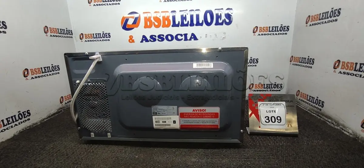 LOTE 309 - 01 MICRO-ONDAS 220V MARCA ELECTROLUX. (NO ESTADO) ATENÇÃO! FAZER A VISITAÇÃO ANTES DE ARREMATAR, NÃO SABEMOS SE FUNCIONA, LEILÃO NÃO TEM GARANTIA E NEM DEVOLUÇÃO, SUJEITO A POSSÍVEIS AVARIAS VISÍVEIS/OCULTAS E/OU AUSÊNCIA DE COMPONENTES.
