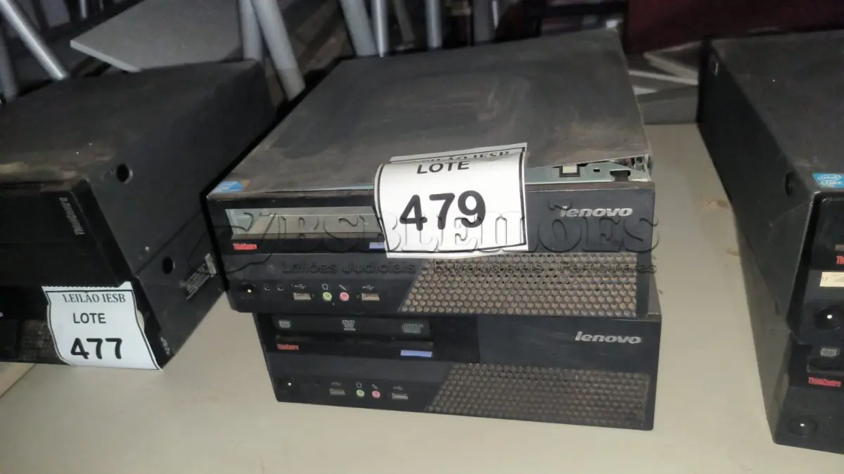 LOTE 479 - 02 CPUS LENOVO. (NO ESTADO) ATENÇÃO! FAZER A VISITAÇÃO ANTES DE ARREMATAR, NÃO SABEMOS SE FUNCIONA, LEILÃO NÃO TEM GARANTIA E NEM DEVOLUÇÃO, SUJEITO A POSSÍVEIS AVARIAS VISÍVEIS/OCULTAS E/OU AUSÊNCIA DE COMPONENTES.