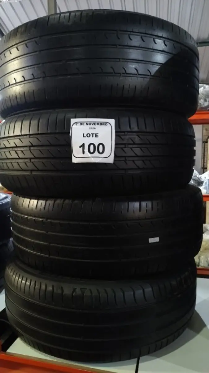 LOTE 100 - 04 PNEUS TAMANHO 215/55 R17. (NO ESTADO) ATENÇÃO! FAZER A VISITAÇÃO ANTES DE ARREMATAR, NÃO SABEMOS SE FUNCIONA, LEILÃO NÃO TEM GARANTIA E NEM DEVOLUÇÃO, SUJEITO A POSSÍVEIS AVARIAS VISÍVEIS/OCULTAS E/OU AUSÊNCIA DE COMPONENTES.