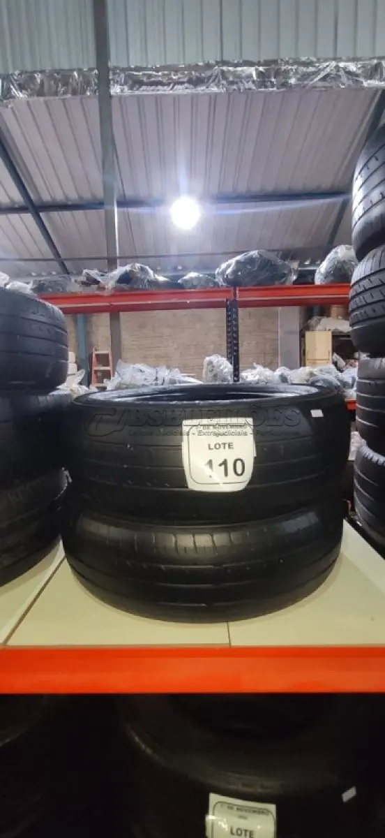 LOTE 110 - 02 PNEUS TAMANHO 175/65 R15. (NO ESTADO) ATENÇÃO! FAZER A VISITAÇÃO ANTES DE ARREMATAR, NÃO SABEMOS SE FUNCIONA, LEILÃO NÃO TEM GARANTIA E NEM DEVOLUÇÃO, SUJEITO A POSSÍVEIS AVARIAS VISÍVEIS/OCULTAS E/OU AUSÊNCIA DE COMPONENTES.