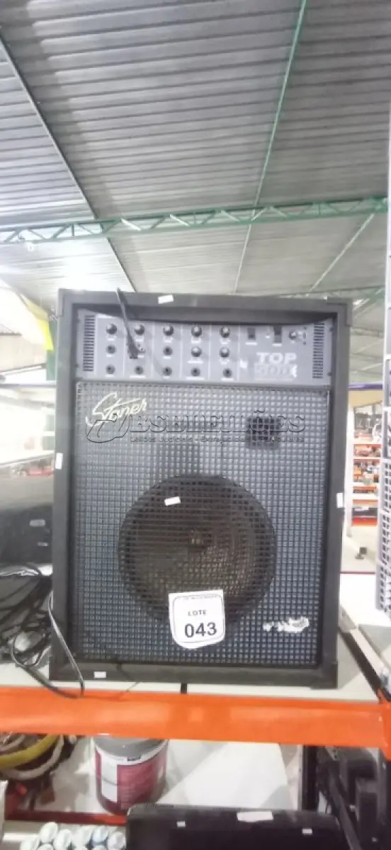 LOTE 043 - 01 CAIXA DE SOM AMPLIFICADA MODELO TOP 500 MARCA STANER. (NO ESTADO) ATENÇÃO! FAZER A VISITAÇÃO ANTES DE ARREMATAR, NÃO SABEMOS SE FUNCIONA, LEILÃO NÃO TEM GARANTIA E NEM DEVOLUÇÃO, SUJEITO A POSSÍVEIS AVARIAS VISÍVEIS/OCULTAS E/OU AUSÊNCIA DE COMPONENTES.