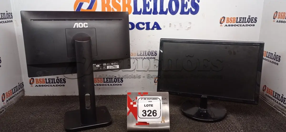 LOTE 326 - 02 MONITORES MARCA AOC. (NO ESTADO) ATENÇÃO! FAZER A VISITAÇÃO ANTES DE ARREMATAR, NÃO SABEMOS SE FUNCIONA, LEILÃO NÃO TEM GARANTIA E NEM DEVOLUÇÃO, SUJEITO A POSSÍVEIS AVARIAS VISÍVEIS/OCULTAS E/OU AUSÊNCIA DE COMPONENTES.