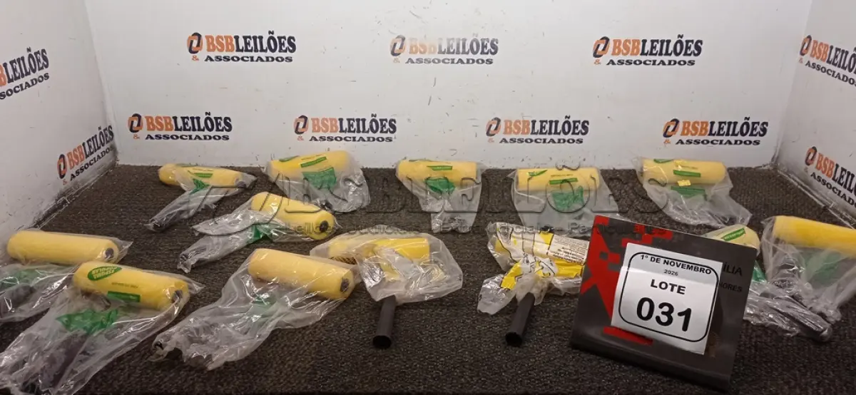 LOTE 031 - 13 ROLOS DE ESPUMA DE 15 CM. (NO ESTADO) ATENÇÃO! FAZER A VISITAÇÃO ANTES DE ARREMATAR, NÃO SABEMOS SE FUNCIONA, LEILÃO NÃO TEM GARANTIA E NEM DEVOLUÇÃO, SUJEITO A POSSÍVEIS AVARIAS VISÍVEIS/OCULTAS E/OU AUSÊNCIA DE COMPONENTES.