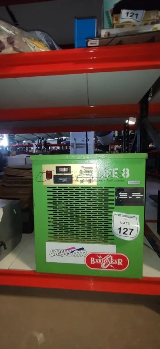 LOTE 127 - 01 SECADOR DE AR COMPRIMIDO POR REFRIGERAÇÃO MODELO DEF 8 MARCA FRIULAIR. (NO ESTADO) ATENÇÃO! FAZER A VISITAÇÃO ANTES DE ARREMATAR, NÃO SABEMOS SE FUNCIONA, LEILÃO NÃO TEM GARANTIA E NEM DEVOLUÇÃO, SUJEITO A POSSÍVEIS AVARIAS VISÍVEIS/OCULTAS E/OU AUSÊNCIA DE COMPONENTES.