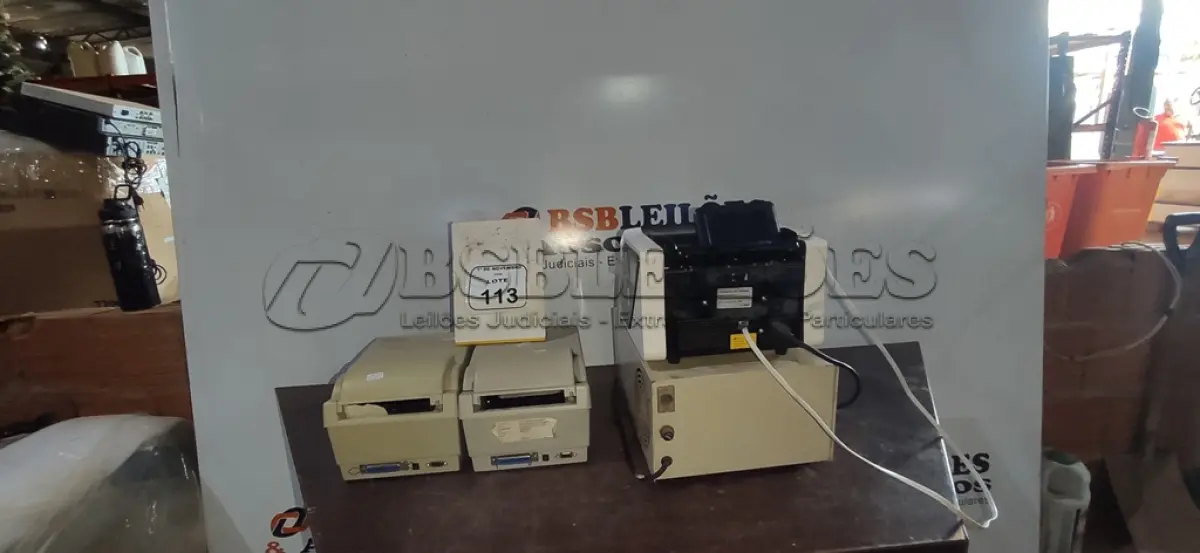 LOTE 113 - 01 MÁQUINA DE CONTAR CÉDULAS, 02 IMPRESSORAS DE ETIQUETAS MARCA ARGOX E 01 FURADEIRA ULTRASSÓNICA MODELO 350 MARCA VIKING. (NO ESTADO) ATENÇÃO! FAZER A VISITAÇÃO ANTES DE ARREMATAR, NÃO SABEMOS SE FUNCIONA, LEILÃO NÃO TEM GARANTIA E NEM DEVOLUÇÃO, SUJEITO A POSSÍVEIS AVARIAS VISÍVEIS/OCULTAS E/OU AUSÊNCIA DE COMPONENTES.
