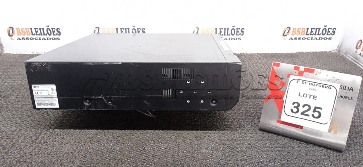 LOTE 325 - 01 APARELHO DVR MARCA LG. (NO ESTADO) ATENÇÃO! FAZER A VISITAÇÃO ANTES DE ARREMATAR, NÃO SABEMOS SE FUNCIONA, LEILÃO NÃO TEM GARANTIA E NEM DEVOLUÇÃO, SUJEITO A POSSÍVEIS AVARIAS VISÍVEIS/OCULTAS E/OU AUSÊNCIA DE COMPONENTES.