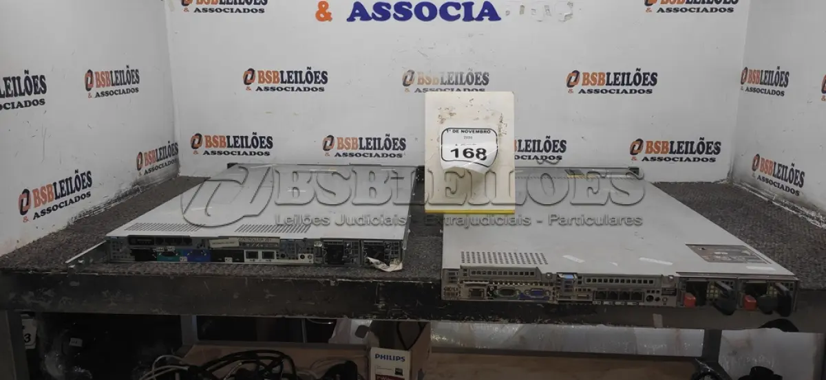 LOTE 168 - 02 SERVIDORES. (NO ESTADO) ATENÇÃO! FAZER A VISITAÇÃO ANTES DE ARREMATAR, NÃO SABEMOS SE FUNCIONA, LEILÃO NÃO TEM GARANTIA E NEM DEVOLUÇÃO, SUJEITO A POSSÍVEIS AVARIAS VISÍVEIS/OCULTAS E/OU AUSÊNCIA DE COMPONENTES.