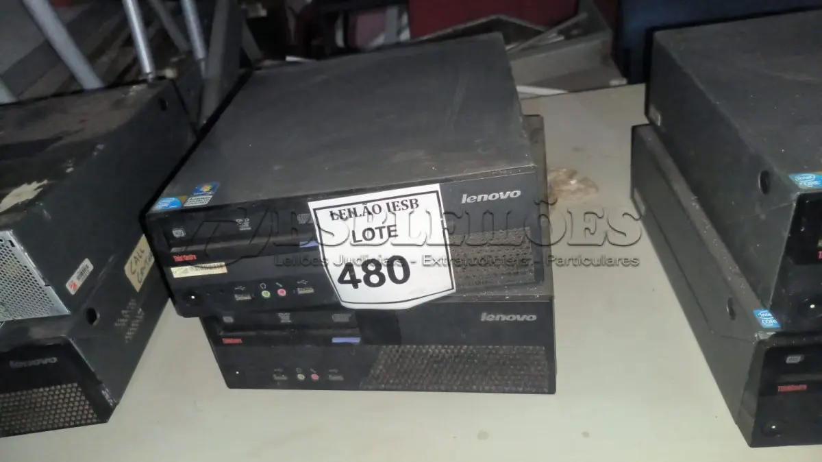 LOTE 480 - 02 CPUS LENOVO. (NO ESTADO) ATENÇÃO! FAZER A VISITAÇÃO ANTES DE ARREMATAR, NÃO SABEMOS SE FUNCIONA, LEILÃO NÃO TEM GARANTIA E NEM DEVOLUÇÃO, SUJEITO A POSSÍVEIS AVARIAS VISÍVEIS/OCULTAS E/OU AUSÊNCIA DE COMPONENTES.