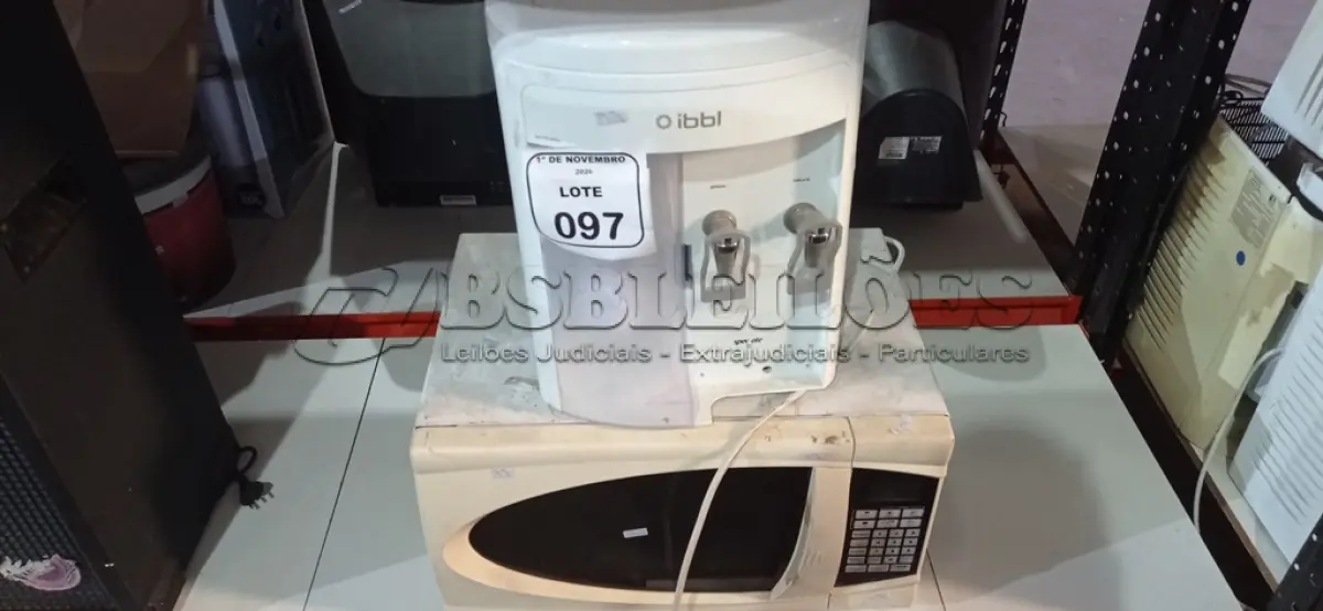 LOTE 097 - 01 PURIFICADOR DE ÁGUA MARCA IBBL E 01 MICRO-ONDAS. (NO ESTADO) ATENÇÃO! FAZER A VISITAÇÃO ANTES DE ARREMATAR, NÃO SABEMOS SE FUNCIONA, LEILÃO NÃO TEM GARANTIA E NEM DEVOLUÇÃO, SUJEITO A POSSÍVEIS AVARIAS VISÍVEIS/OCULTAS E/OU AUSÊNCIA DE COMPONENTES.
