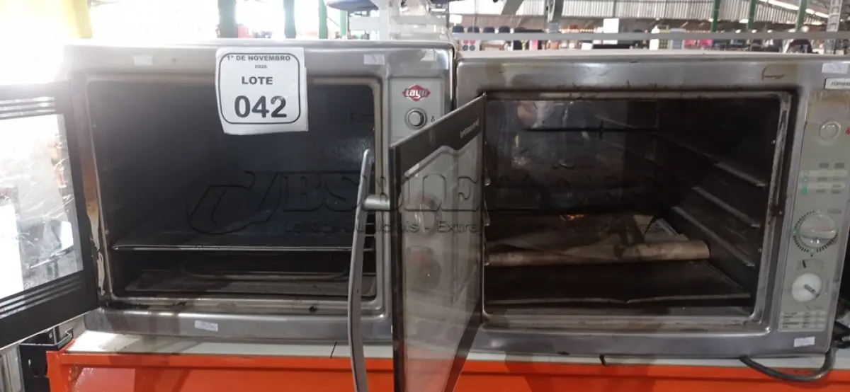 LOTE 042 - 02 FORNOS ELÉTRICOS COM AVARIAS. (NO ESTADO) ATENÇÃO! FAZER A VISITAÇÃO ANTES DE ARREMATAR, NÃO SABEMOS SE FUNCIONA, LEILÃO NÃO TEM GARANTIA E NEM DEVOLUÇÃO, SUJEITO A POSSÍVEIS AVARIAS VISÍVEIS/OCULTAS E/OU AUSÊNCIA DE COMPONENTES.
