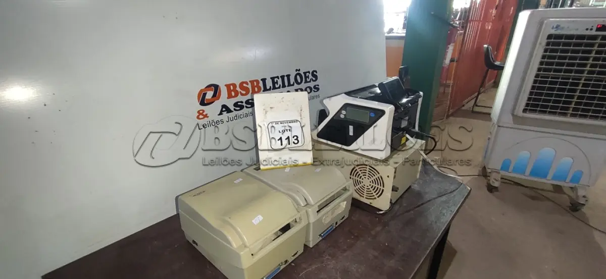 LOTE 113 - 01 MÁQUINA DE CONTAR CÉDULAS, 02 IMPRESSORAS DE ETIQUETAS MARCA ARGOX E 01 FURADEIRA ULTRASSÓNICA MODELO 350 MARCA VIKING. (NO ESTADO) ATENÇÃO! FAZER A VISITAÇÃO ANTES DE ARREMATAR, NÃO SABEMOS SE FUNCIONA, LEILÃO NÃO TEM GARANTIA E NEM DEVOLUÇÃO, SUJEITO A POSSÍVEIS AVARIAS VISÍVEIS/OCULTAS E/OU AUSÊNCIA DE COMPONENTES.
