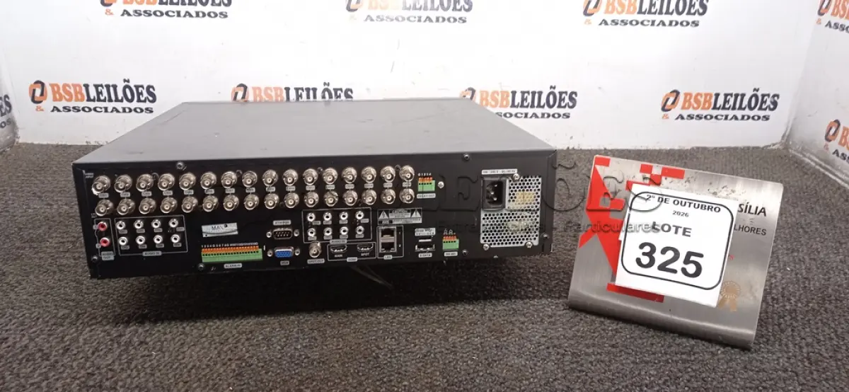 LOTE 325 - 01 APARELHO DVR MARCA LG. (NO ESTADO) ATENÇÃO! FAZER A VISITAÇÃO ANTES DE ARREMATAR, NÃO SABEMOS SE FUNCIONA, LEILÃO NÃO TEM GARANTIA E NEM DEVOLUÇÃO, SUJEITO A POSSÍVEIS AVARIAS VISÍVEIS/OCULTAS E/OU AUSÊNCIA DE COMPONENTES.