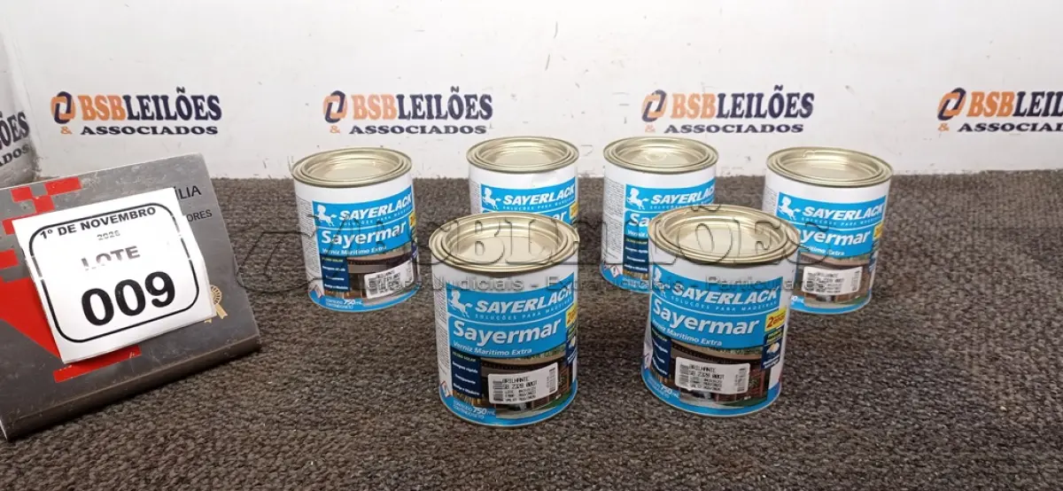 LOTE 009 - 06 LATAS DE VERNIZ MARÍTIMO EXTRA BRILHANTE DE 750ML MARCA SAYERLACK. (NO ESTADO) ATENÇÃO! FAZER A VISITAÇÃO ANTES DE ARREMATAR, NÃO SABEMOS SE FUNCIONA, LEILÃO NÃO TEM GARANTIA E NEM DEVOLUÇÃO, SUJEITO A POSSÍVEIS AVARIAS VISÍVEIS/OCULTAS E/OU AUSÊNCIA DE COMPONENTES.