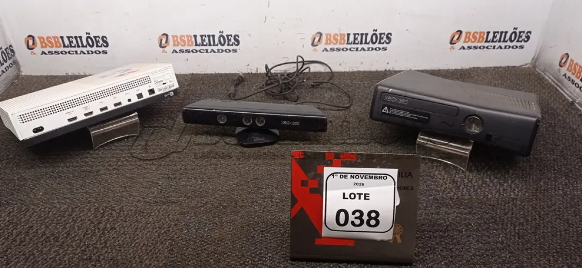 LOTE 038 - 01 XBOX ONE, 01 XBOX 360 E 01 KINECT INCOMPLETOS. (NO ESTADO) ATENÇÃO! FAZER A VISITAÇÃO ANTES DE ARREMATAR, NÃO SABEMOS SE FUNCIONA, LEILÃO NÃO TEM GARANTIA E NEM DEVOLUÇÃO, SUJEITO A POSSÍVEIS AVARIAS VISÍVEIS/OCULTAS E/OU AUSÊNCIA DE COMPONENTES.