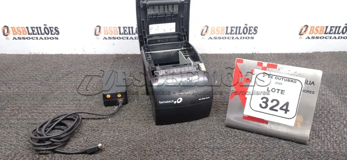 LOTE 324 - 01 IMPRESSORA TÉRMICA MARCA BEMATECH COM FONTE. (NO ESTADO) ATENÇÃO! FAZER A VISITAÇÃO ANTES DE ARREMATAR, NÃO SABEMOS SE FUNCIONA, LEILÃO NÃO TEM GARANTIA E NEM DEVOLUÇÃO, SUJEITO A POSSÍVEIS AVARIAS VISÍVEIS/OCULTAS E/OU AUSÊNCIA DE COMPONENTES.