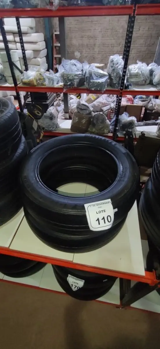 LOTE 110 - 02 PNEUS TAMANHO 175/65 R15. (NO ESTADO) ATENÇÃO! FAZER A VISITAÇÃO ANTES DE ARREMATAR, NÃO SABEMOS SE FUNCIONA, LEILÃO NÃO TEM GARANTIA E NEM DEVOLUÇÃO, SUJEITO A POSSÍVEIS AVARIAS VISÍVEIS/OCULTAS E/OU AUSÊNCIA DE COMPONENTES.