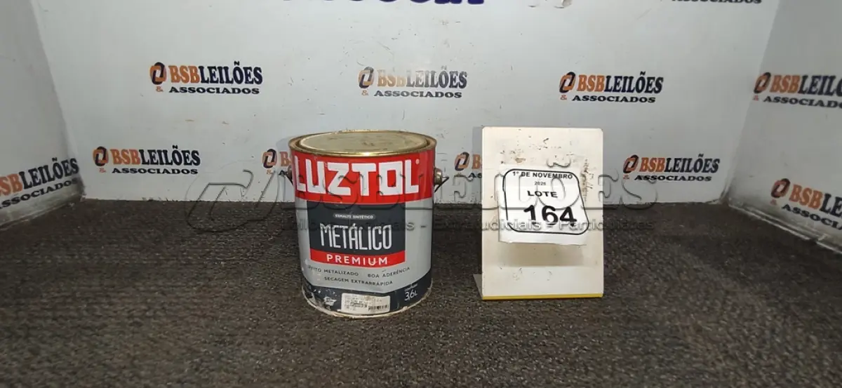 LOTE 164 - 01 LATA DE ESMALTE SINTÉTICO METÁLICO NA COR OURO ANTIGO DE 3,6L MARCA LUZTOL. (NO ESTADO) ATENÇÃO! FAZER A VISITAÇÃO ANTES DE ARREMATAR, NÃO SABEMOS SE FUNCIONA, LEILÃO NÃO TEM GARANTIA E NEM DEVOLUÇÃO, SUJEITO A POSSÍVEIS AVARIAS VISÍVEIS/OCULTAS E/OU AUSÊNCIA DE COMPONENTES.