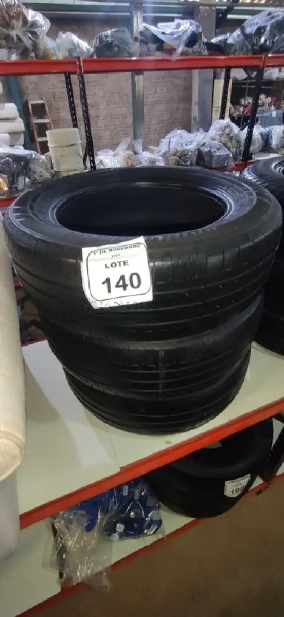 LOTE 140 - 03 PNEUS TAMANHO 205/60 R16. (NO ESTADO) ATENÇÃO! FAZER A VISITAÇÃO ANTES DE ARREMATAR, NÃO SABEMOS SE FUNCIONA, LEILÃO NÃO TEM GARANTIA E NEM DEVOLUÇÃO, SUJEITO A POSSÍVEIS AVARIAS VISÍVEIS/OCULTAS E/OU AUSÊNCIA DE COMPONENTES.