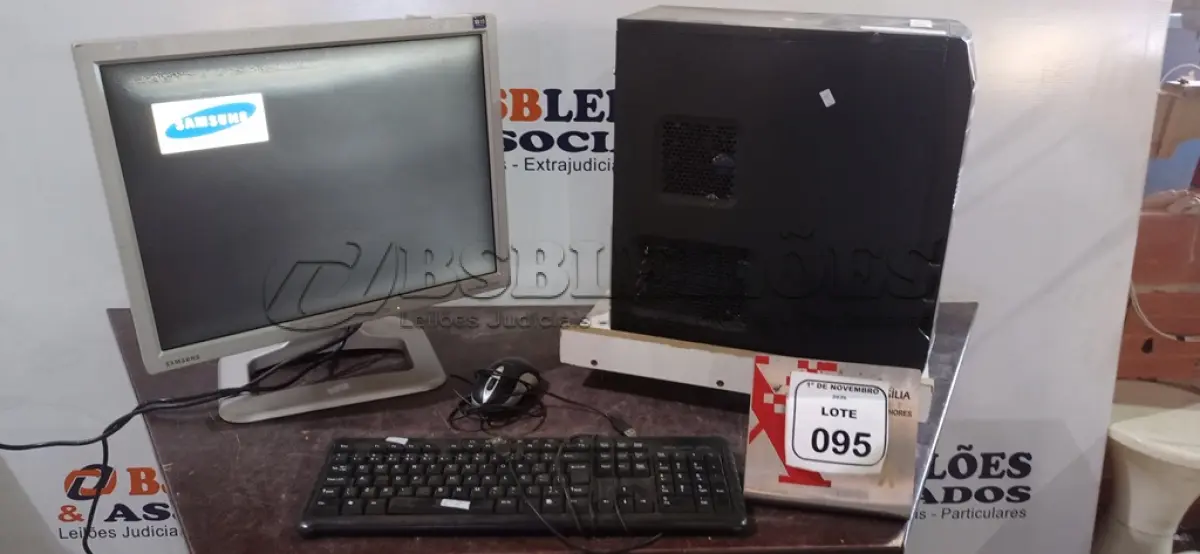 LOTE 095 - 01 CPU DDR3 I3 4° GERAÇÃO 500GD MARCA ASUS, 01 MONITOR MODELO 213T S MARCA SAMSUNG, 01 MOUSE E 01 TECLADO. (NO ESTADO) ATENÇÃO! FAZER A VISITAÇÃO ANTES DE ARREMATAR, NÃO SABEMOS SE FUNCIONA, LEILÃO NÃO TEM GARANTIA E NEM DEVOLUÇÃO, SUJEITO A POSSÍVEIS AVARIAS VISÍVEIS/OCULTAS E/OU AUSÊNCIA DE COMPONENTES.