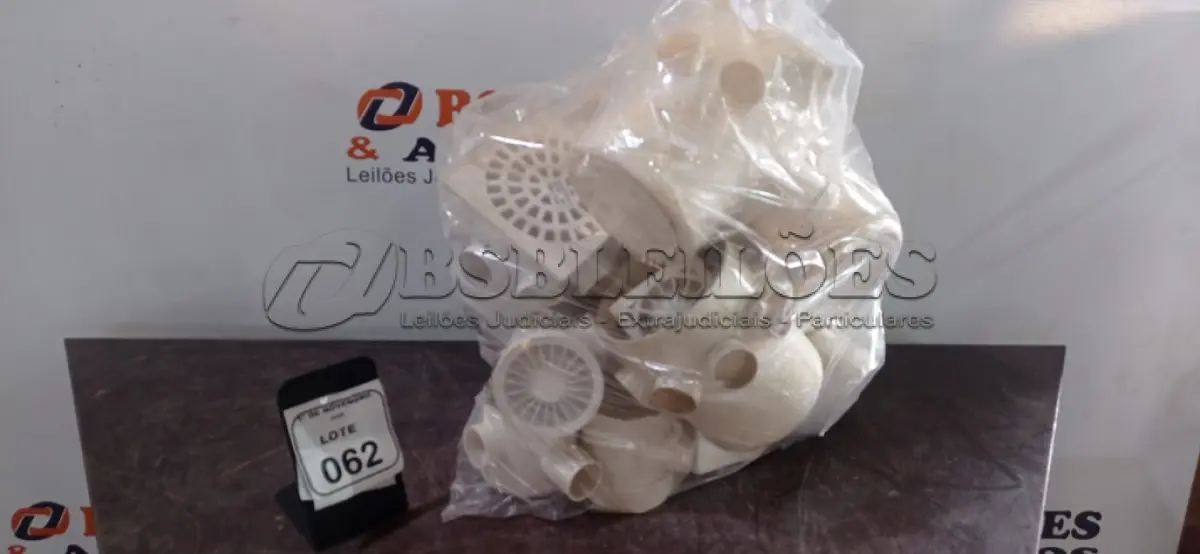 LOTE 062 - 01 LOTE COM VÁRIAS CAIXAS SIFONADAS DE MODELOS DIVERSOS. (NO ESTADO) ATENÇÃO! FAZER A VISITAÇÃO ANTES DE ARREMATAR, NÃO SABEMOS SE FUNCIONA, LEILÃO NÃO TEM GARANTIA E NEM DEVOLUÇÃO, SUJEITO A POSSÍVEIS AVARIAS VISÍVEIS/OCULTAS E/OU AUSÊNCIA DE COMPONENTES.