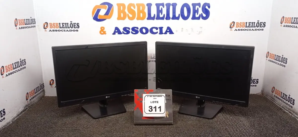 LOTE 311 - 02 MONITORES MARCA HP. (NO ESTADO) ATENÇÃO! FAZER A VISITAÇÃO ANTES DE ARREMATAR, NÃO SABEMOS SE FUNCIONA, LEILÃO NÃO TEM GARANTIA E NEM DEVOLUÇÃO, SUJEITO A POSSÍVEIS AVARIAS VISÍVEIS/OCULTAS E/OU AUSÊNCIA DE COMPONENTES.