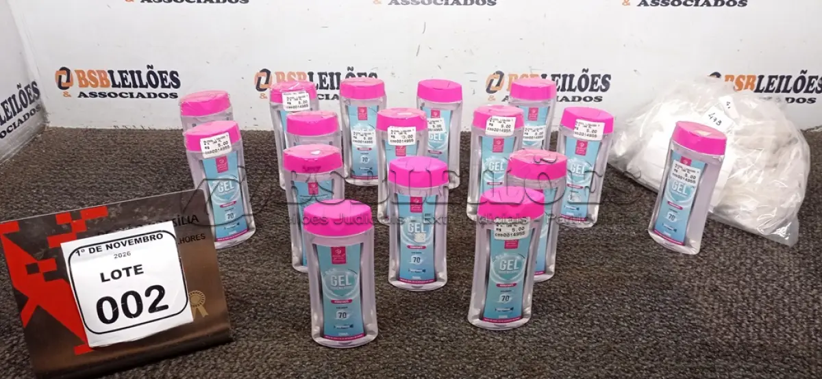 LOTE 002 - 16 FRASCOS DE ÁLCOOL HIGIENIZADOR E VÁRIAS MARCARAS DESCRTÁVEIS. (NO ESTADO) ATENÇÃO! FAZER A VISITAÇÃO ANTES DE ARREMATAR, NÃO SABEMOS SE FUNCIONA, LEILÃO NÃO TEM GARANTIA E NEM DEVOLUÇÃO, SUJEITO A POSSÍVEIS AVARIAS VISÍVEIS/OCULTAS E/OU AUSÊNCIA DE COMPONENTES.