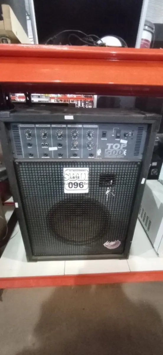 LOTE 096 - 01 CAIXA DE SOM AMPLIFICADA MODELO TOP 500 MARCA STANER. (NO ESTADO) ATENÇÃO! FAZER A VISITAÇÃO ANTES DE ARREMATAR, NÃO SABEMOS SE FUNCIONA, LEILÃO NÃO TEM GARANTIA E NEM DEVOLUÇÃO, SUJEITO A POSSÍVEIS AVARIAS VISÍVEIS/OCULTAS E/OU AUSÊNCIA DE COMPONENTES.