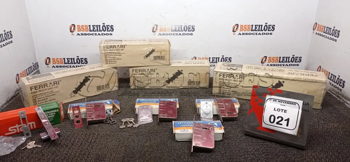 LOTE 021 - 01 FECHADURA PARA PORTA DE CORRER, 04 FECHADURAS AUXILIARES, 04 EIXOS MULTIUSO 5/8’’ MARCA FERRARI E VÁRIOS RALOS DE PIA. (NO ESTADO) ATENÇÃO! FAZER A VISITAÇÃO ANTES DE ARREMATAR, NÃO SABEMOS SE FUNCIONA, LEILÃO NÃO TEM GARANTIA E NEM DEVOLUÇÃO, SUJEITO A POSSÍVEIS AVARIAS VISÍVEIS/OCULTAS E/OU AUSÊNCIA DE COMPONENTES.